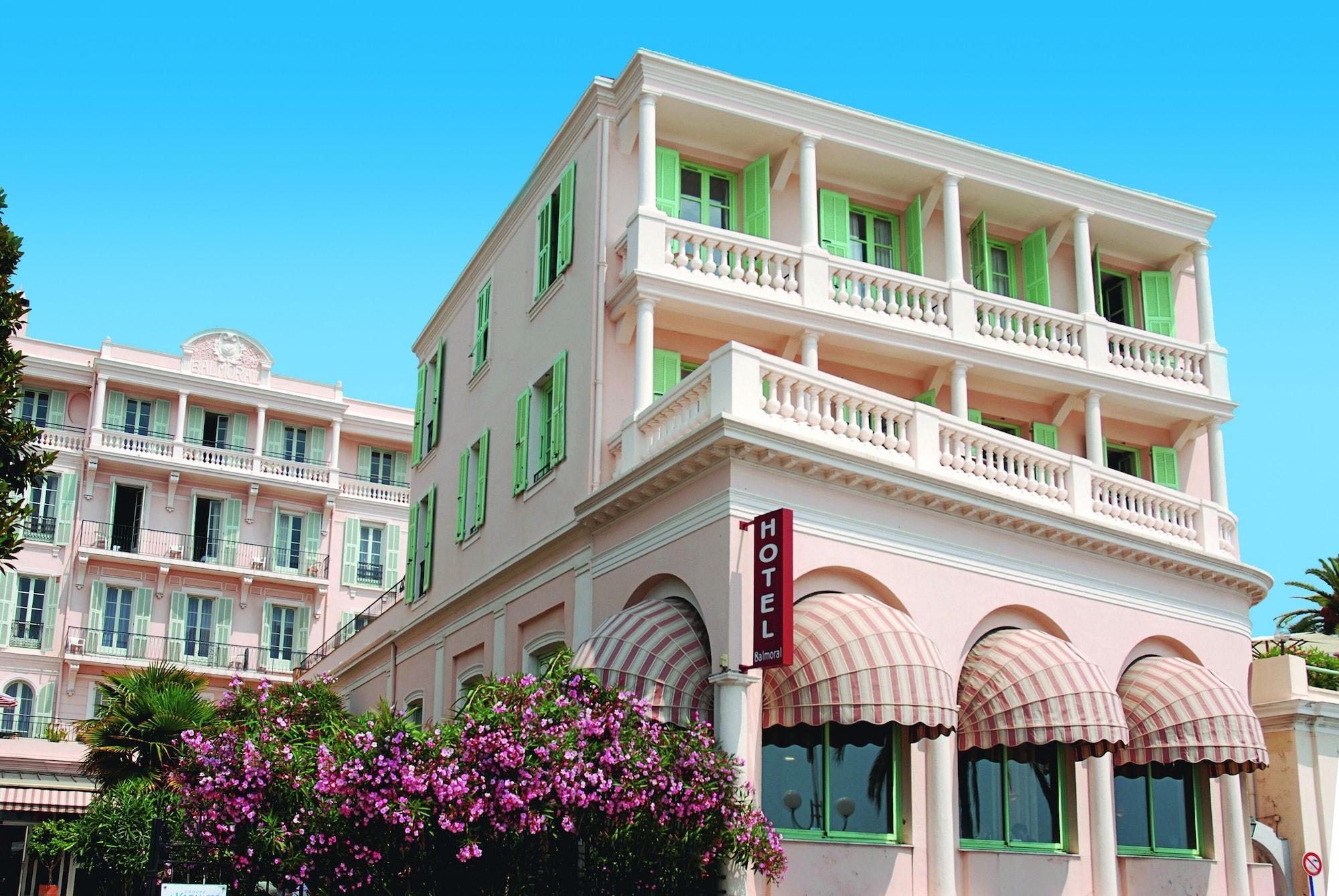 Bleues Balmoral Hotel Menton