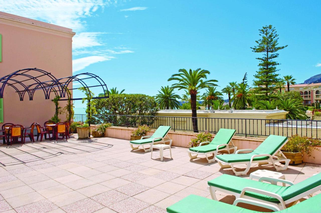 Bleues Balmoral Hotel