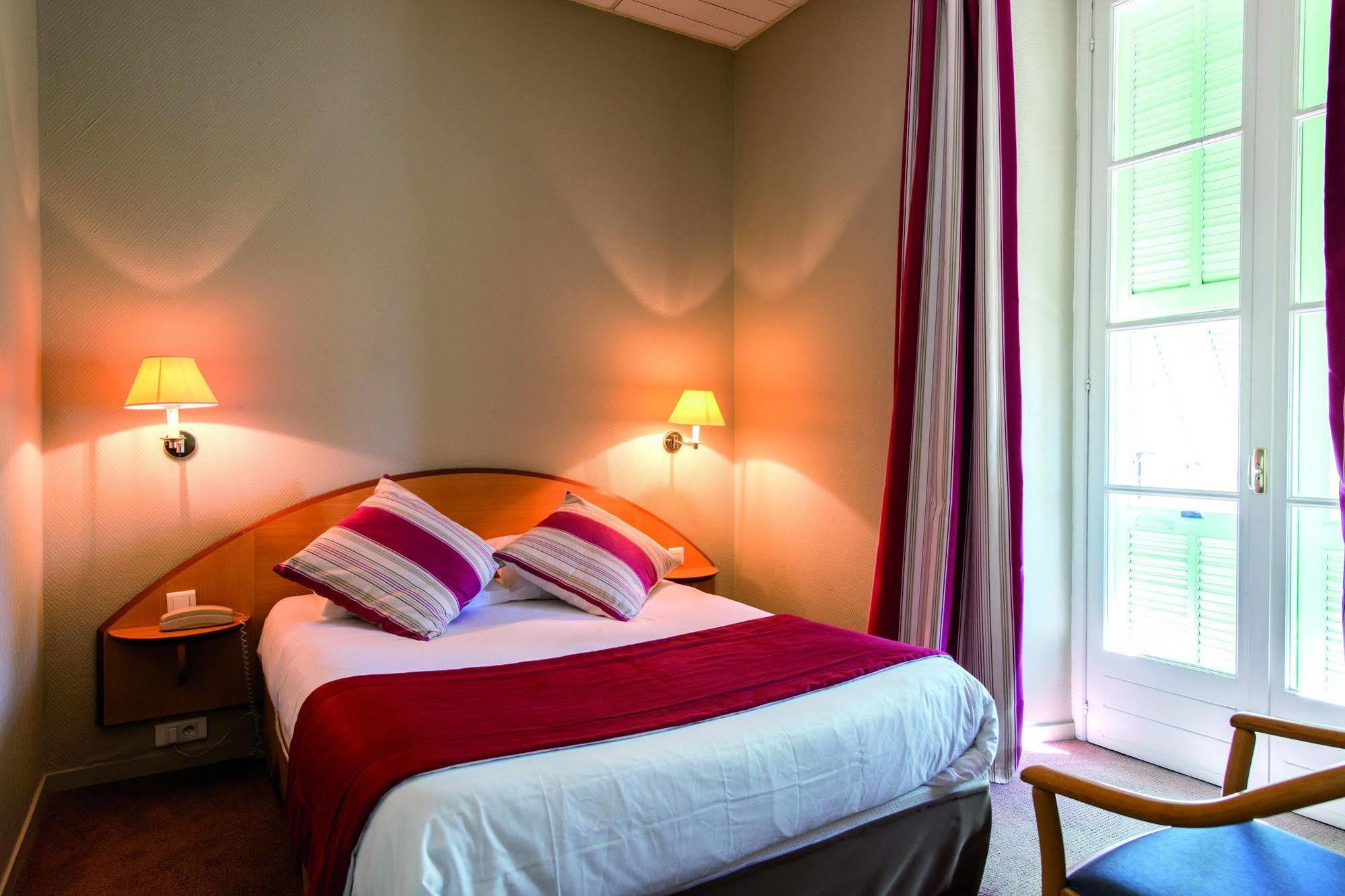 Bleues Balmoral Hotel Menton