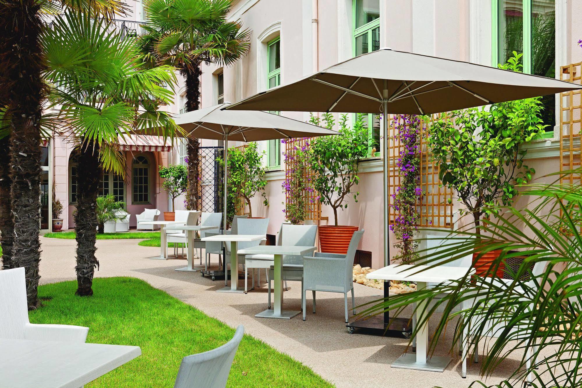 Bleues Balmoral 3* Menton